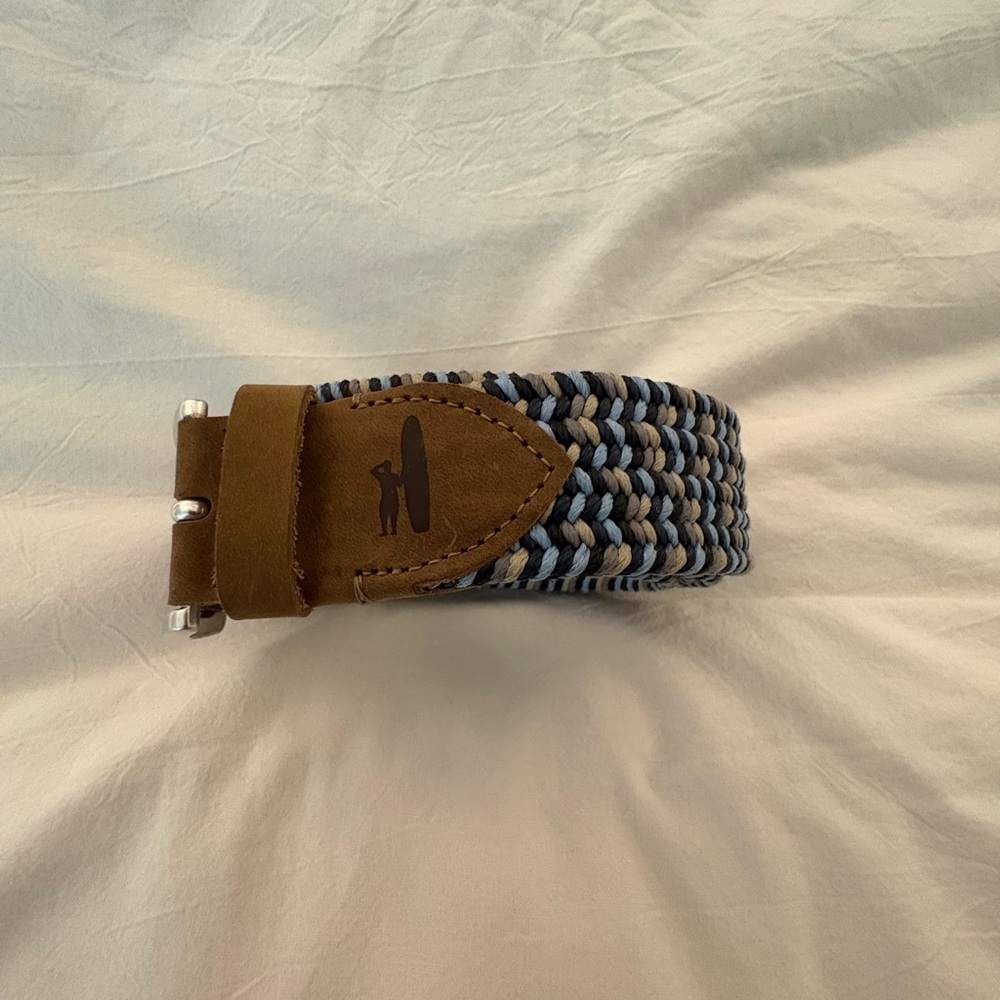 New without tags: johnnie-O Cotton Stretch Belt